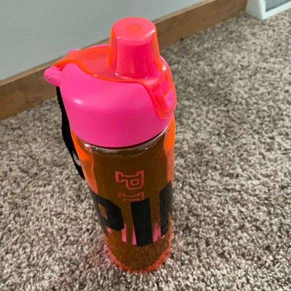 Pink Victoria’s Secret Collegiate 32 oz. Water Bottle with socks! - Picture 6 of 7